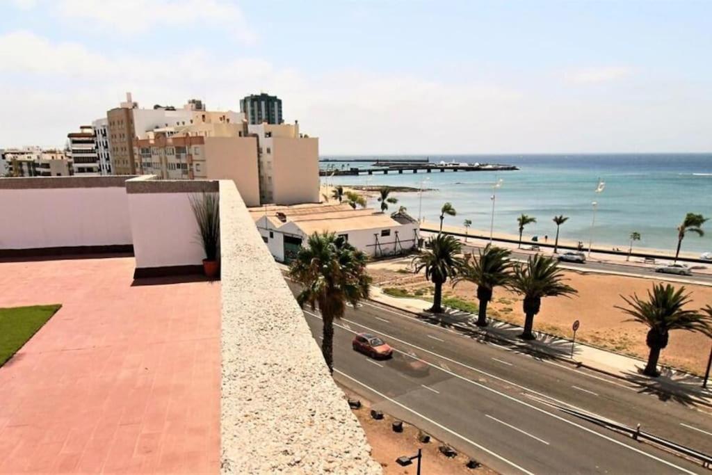 Arrecife Playa, Centrico Cerca De La Playa Apartment Luaran gambar