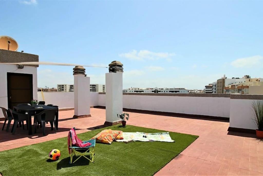 Arrecife Playa, Centrico Cerca De La Playa Apartment Luaran gambar