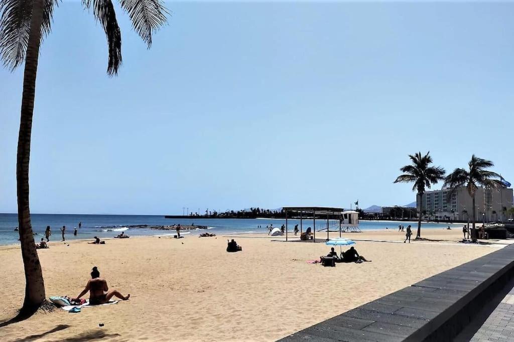 Arrecife Playa, Centrico Cerca De La Playa Apartment Luaran gambar